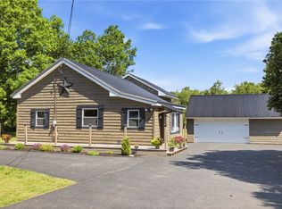 395 Akron Rd, Akron, NY 14001