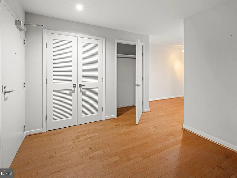 437 New York Ave NW #220 — Photo 17