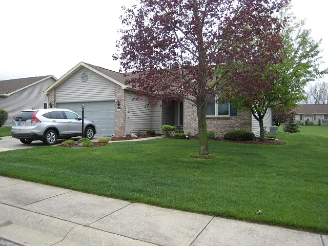 17868 Bay Winds Dr photo 1