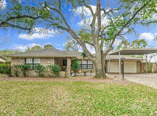 122 E Forrest Ln, Deer Park, TX 77536