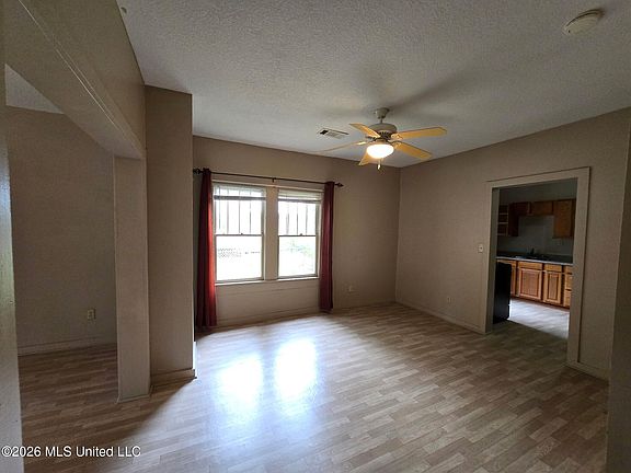 4th image of 507 W Magnolia St
