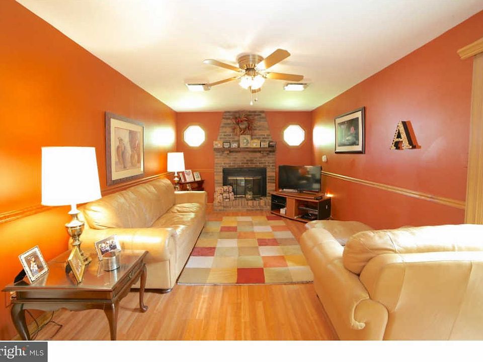 1st image of 139 Applewood Dr