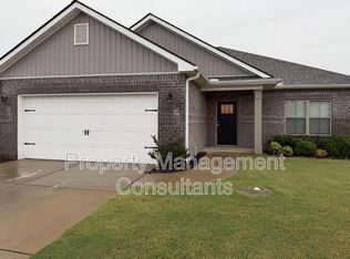 14872 Demarie Ln, Athens, AL 35613