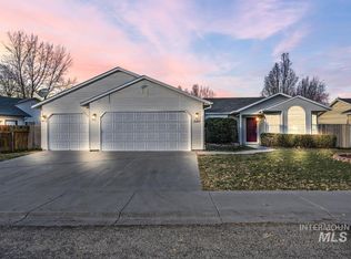 340 E Scops Owl Dr, Kuna, ID 83634