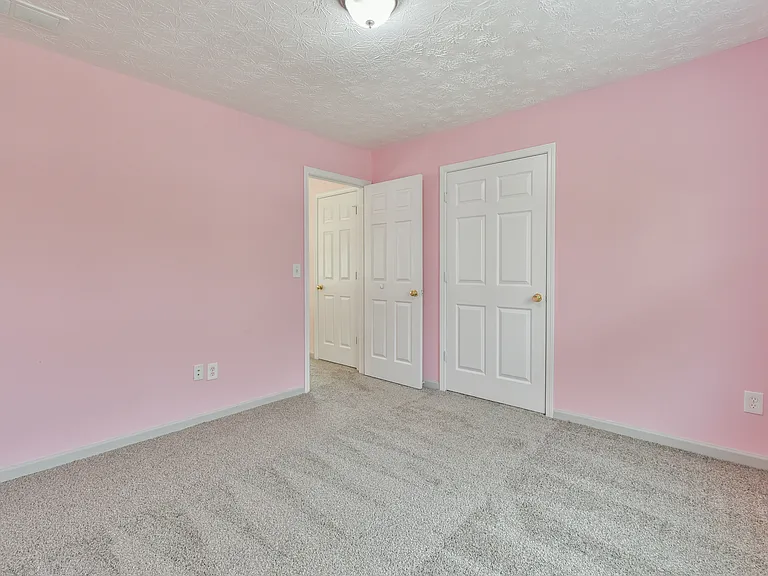 778 Roxholly Ln — Photo 28