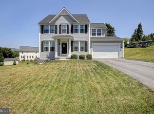86 Equestrian Dr, Chambersburg, PA 17202