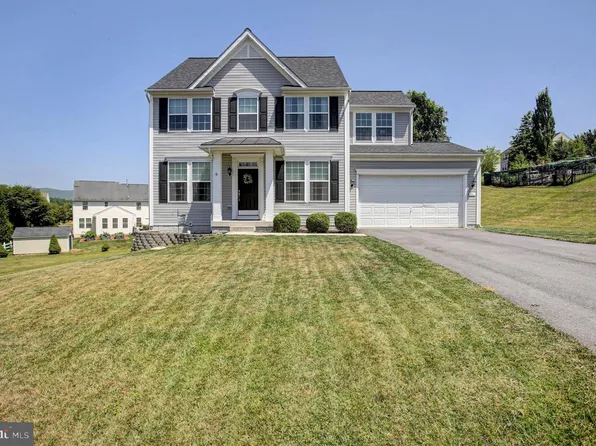 86 Equestrian Dr, Chambersburg, PA 17202