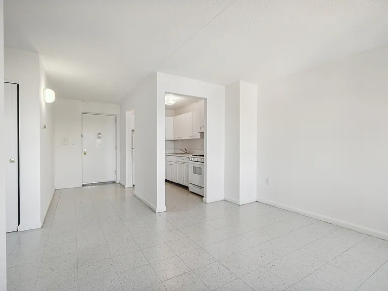 146 Beach 24 St #211 — Photo 5