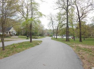 107 Kyabram Dr, Benton, KY 42025