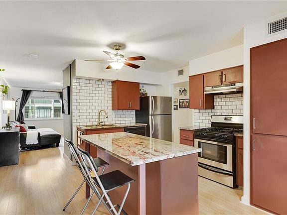4th image of 2303 E Side Dr APT 123