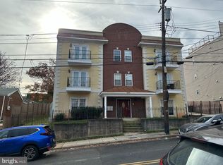 5045 C St SE #302, Washington, DC 20019