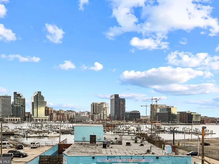 675 E Clement St — Photo 31