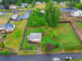 207 Holcomb Ave, Kelso, WA 98626