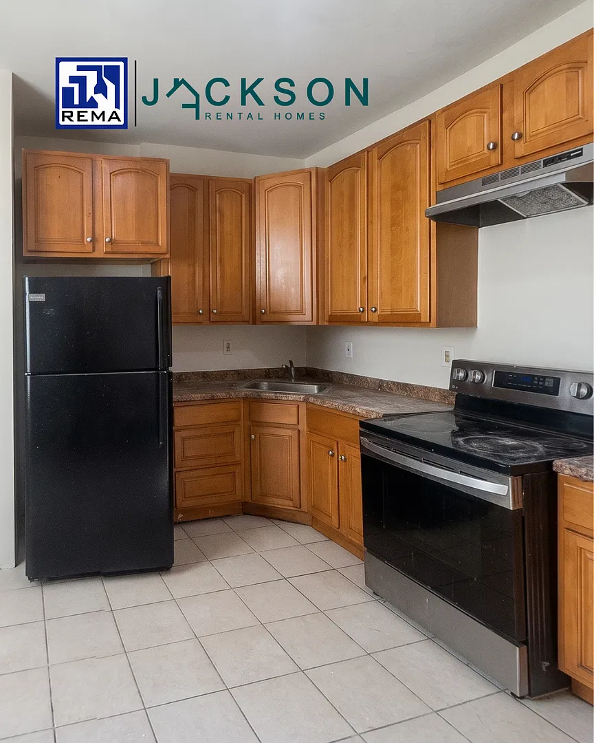 1710 Church St., 5 bedrooms, 1 bathroom, House — Photo 1
