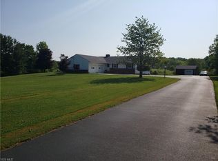 10215 Kile Rd, Chardon, OH 44024