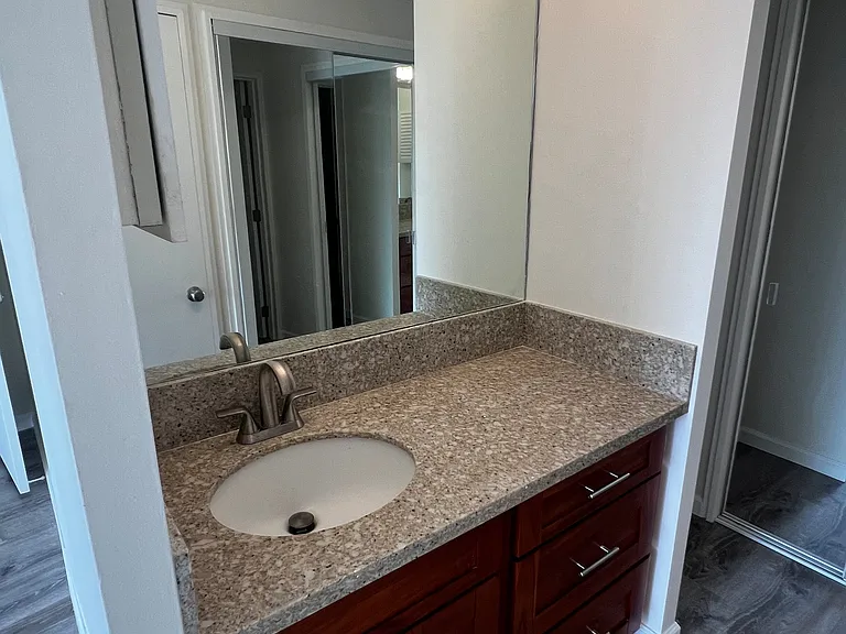 2333 Kapiolani Blvd #814 — Photo 14