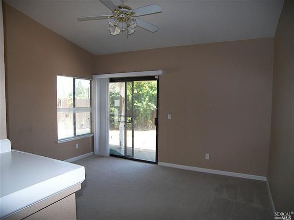 5th image of 743 Sage Dr
