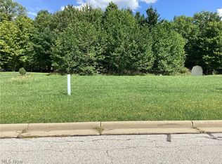 7345 Jean Dr, Oakwood, OH 44146