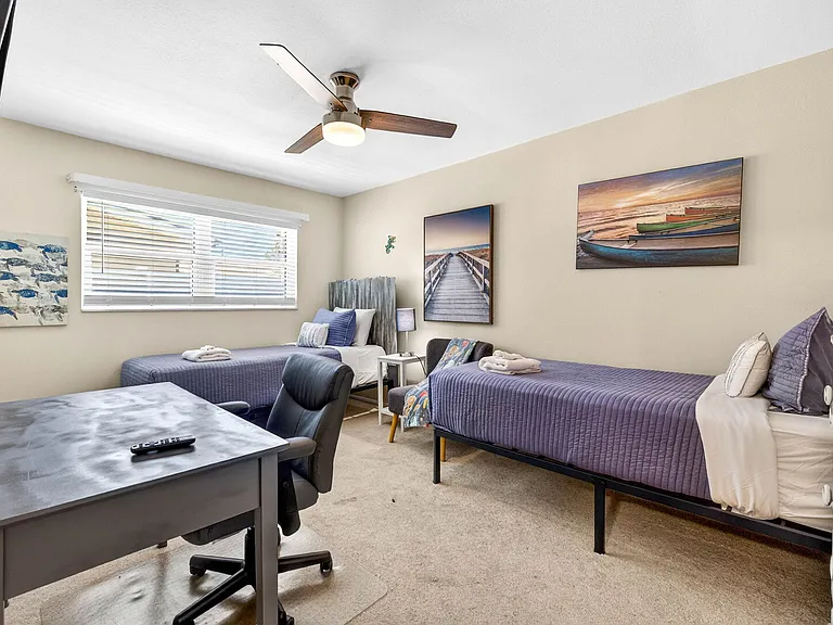 Sunny Breeze Ave — Photo 46
