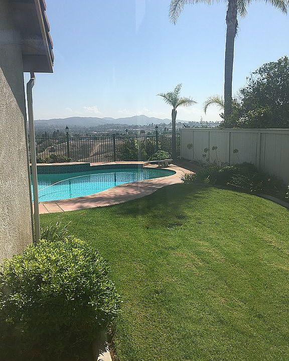 1st image of 5205 Palmera Dr