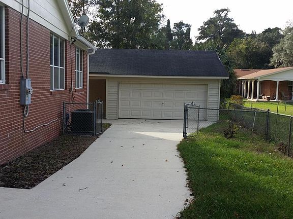 5th image of 6355 Hyde Park Cir