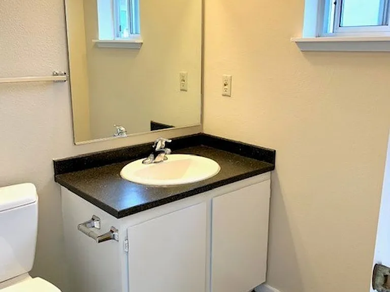 Bon Micheal Apartments — Photo 10