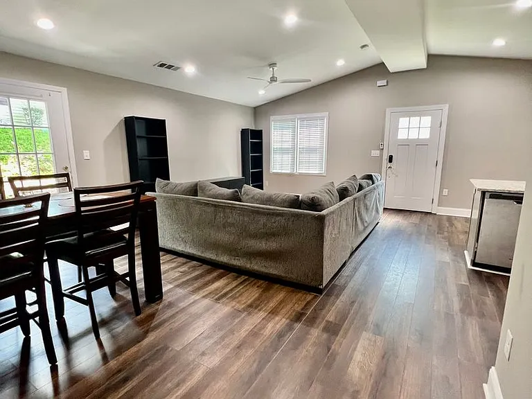 2752 Santa Barbara Dr NW — Photo 14