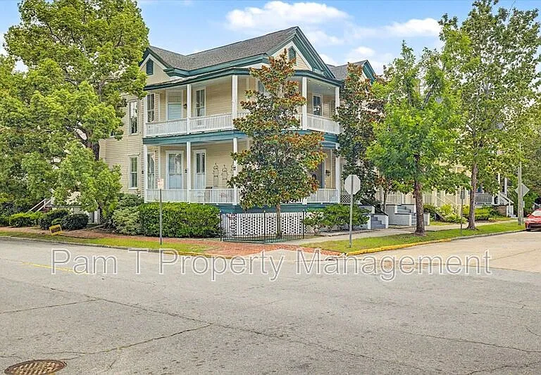 402 E Park Ave #1B — Photo 1