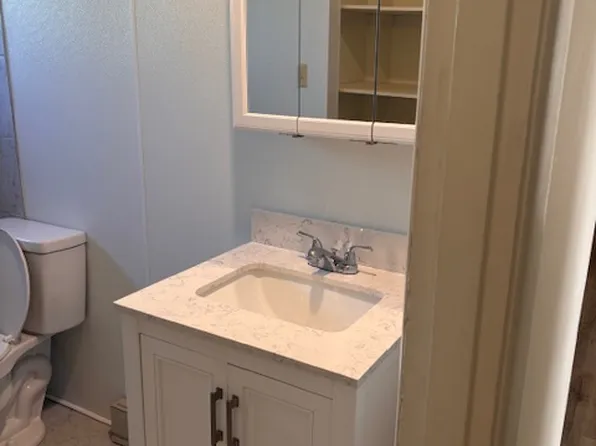 1903 Medallion Dr APT 2, Pulaski, VA 24301