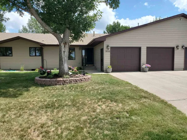 3123 7th St SW #3123, Minot, ND 58701