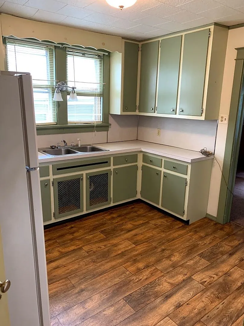 111-113 E. Bald Eagle St. — Photo 4