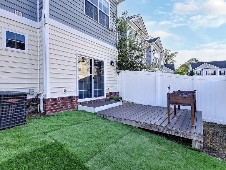 107 Bicameral Ln — Photo 27
