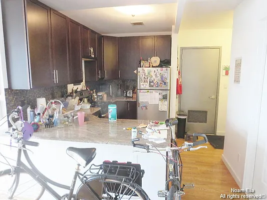 Rented by Noam T Elia, LREB | media 17