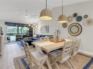 725 Landover Ct APT 201, Naples, FL 34104