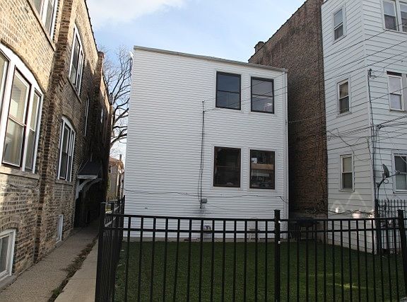 4th image of 4714 N Sawyer Ave