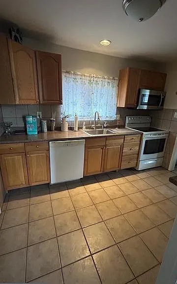 4919 Hazel Ave #1 — Photo 4