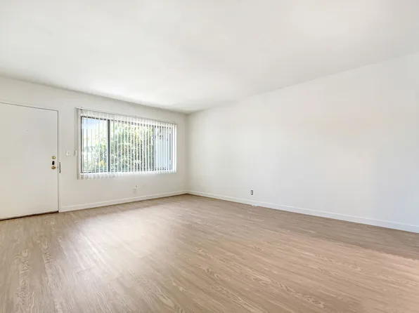 10900 Santa Monica Blvd, prime Westwood!, 10900 Santa Monica Blvd APT 9, Los Angeles, CA 90025