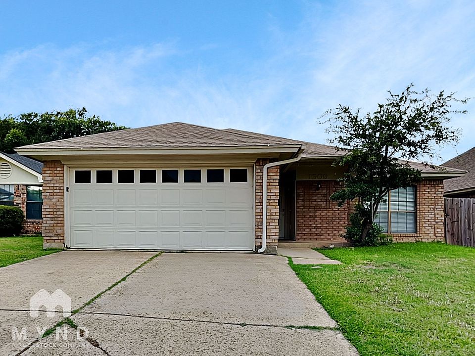 1st image of 1509 Brook Forest Dr