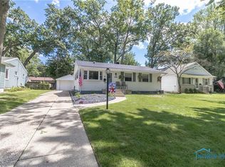 4640 Clover Ln, Toledo, OH 43623