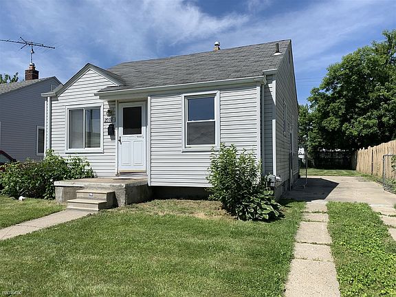 Maiden & Beechwood -078