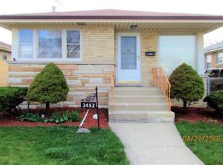 2452 Ernst St, Franklin Park, IL