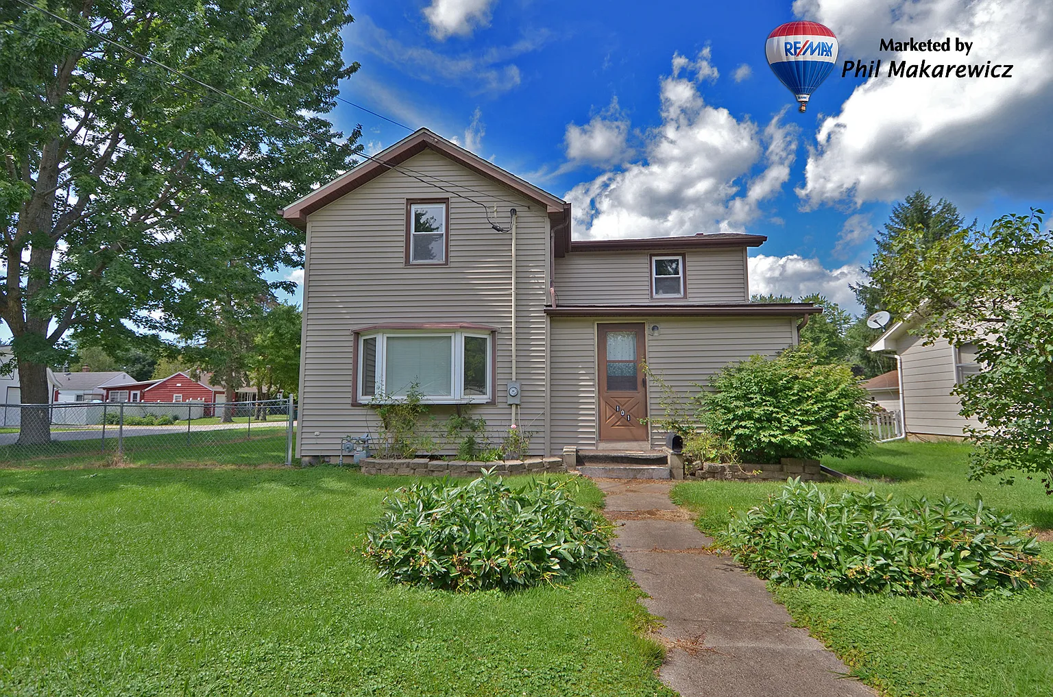 101 E Rock St photo 1