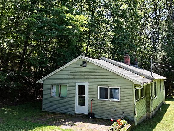 4th image of 522 Gravelly Run Rd