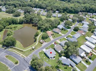 520 Shadow Run Dr, Leesburg, FL 34748