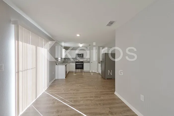 4232 Swensson St — Photo 8
