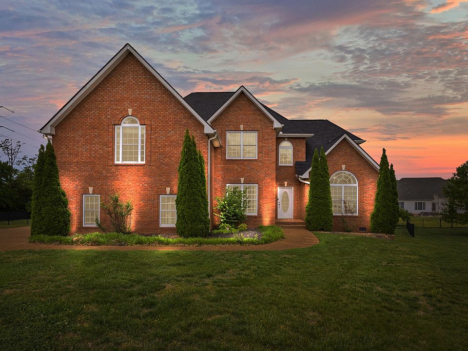 1st image of 104 Havenwood Ct