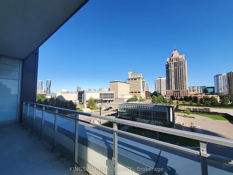 365 Prince Of Wales Dr #405 — Photo 18