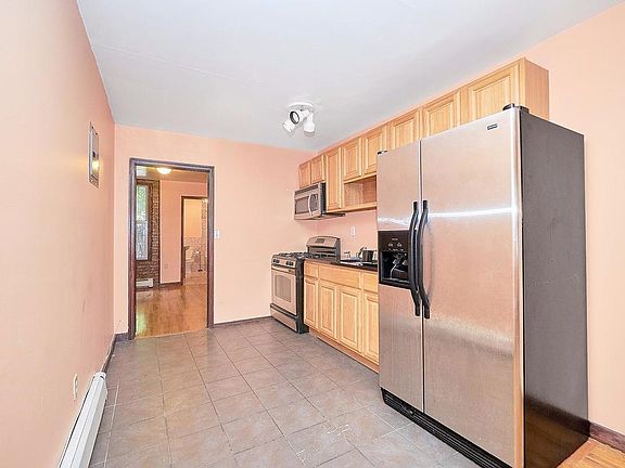 5th image of 560 W 173rd St APT 1