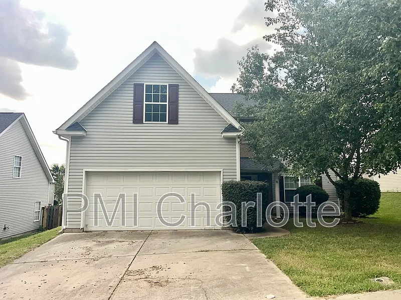 4 bed, 2.5 bath, 2256 sqft, $2,275 — Photo 1
