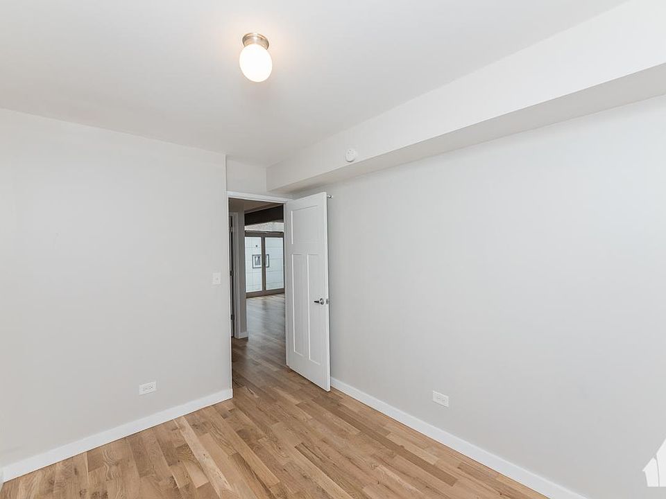 1st image of 3535 W Wrightwood Ave #3